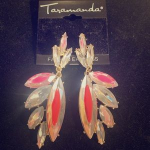 Taramanda NWT Vintage Look Pink & Gold Earrings